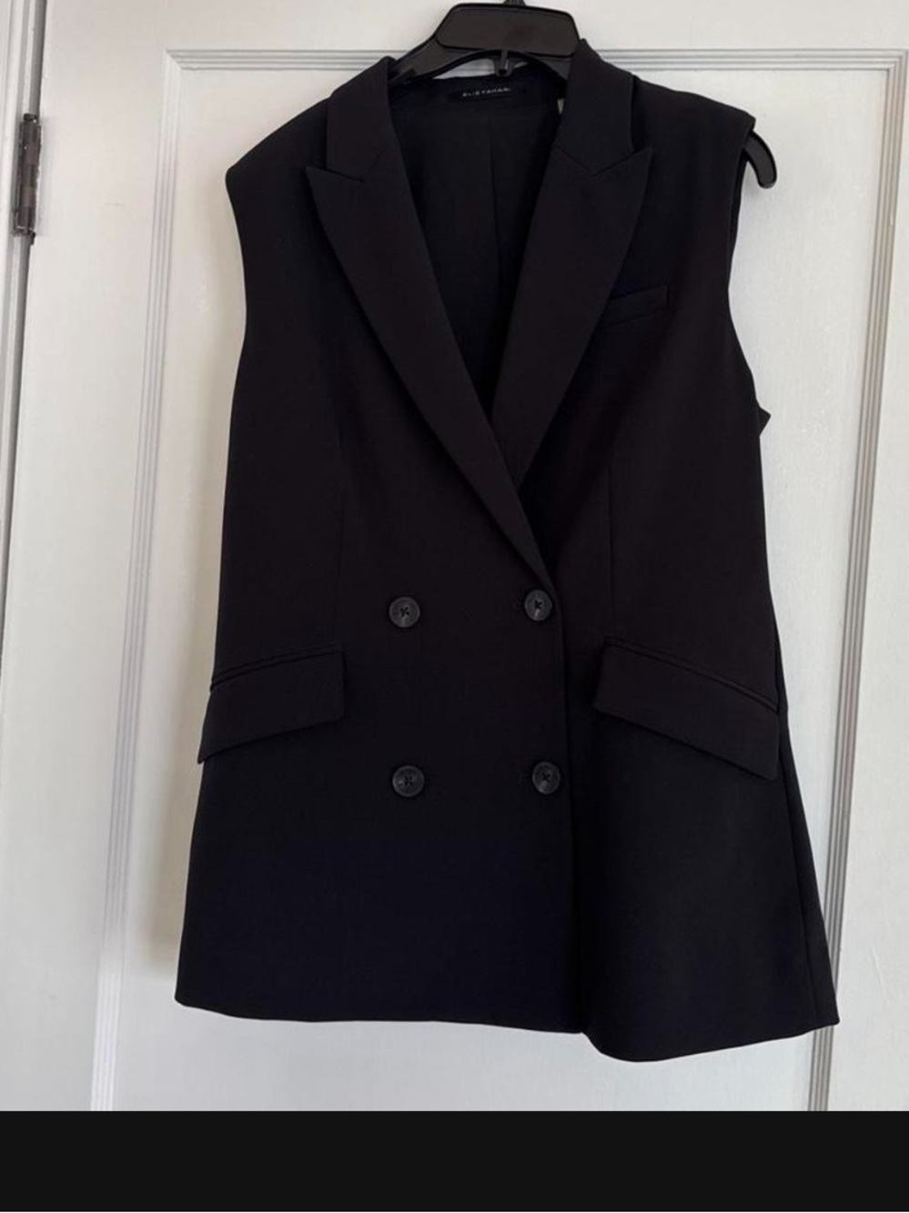 Elie Tahari Sleeveless Double-Breasted Black Blazer Vest